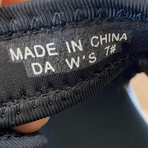 FILA Disruptor Sandal - Picture 9 of 9